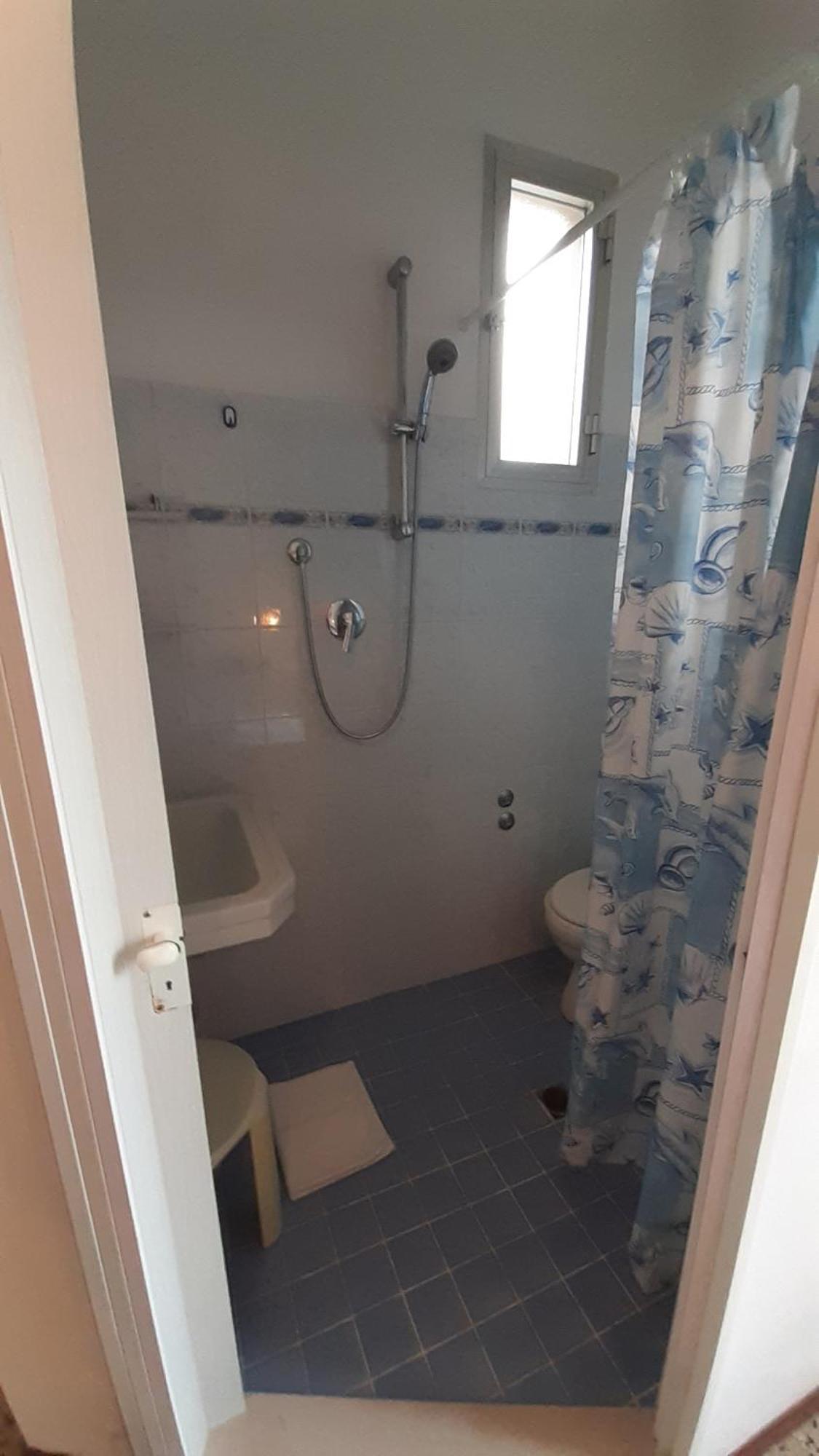 Hotel Elisabetta 2 Stelle Cattolica Zewnętrze zdjęcie
