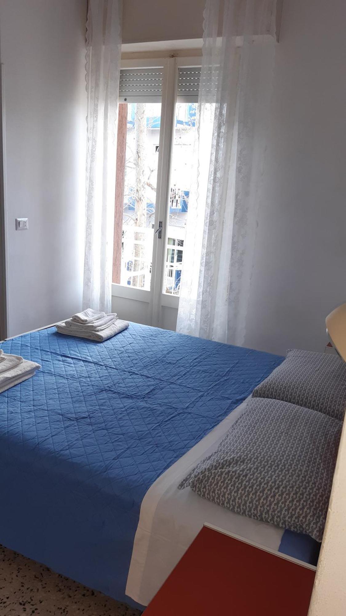 Hotel Elisabetta 2 Stelle Cattolica Zewnętrze zdjęcie
